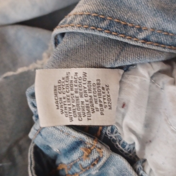 Almost famous Overall jeanshorts.Size 11. Great used condition,  no flaws. - Picture 12 of 12